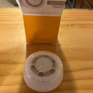 Clarisonic brush